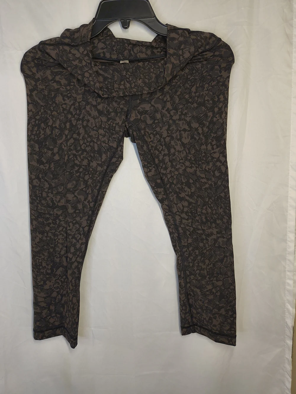 lululemon athletica Brown/Black Patterned Capris